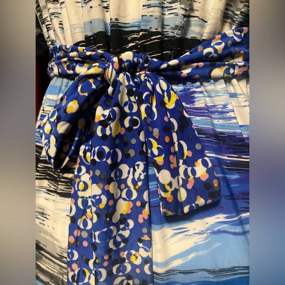 5 for $50 - 24/7 Comfort Dress with attached self tie waist sash - Picture 3 of 3